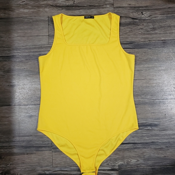 Shein Curve yellow bodysuit - Picture 2 of 6